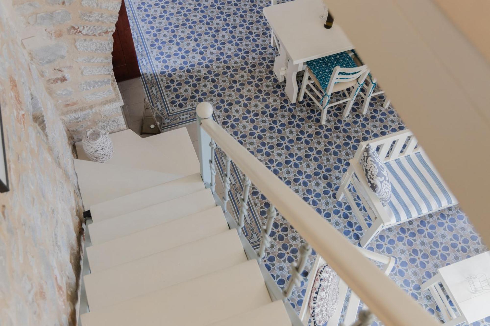 Ampelos Tower コッカラ 部屋 写真